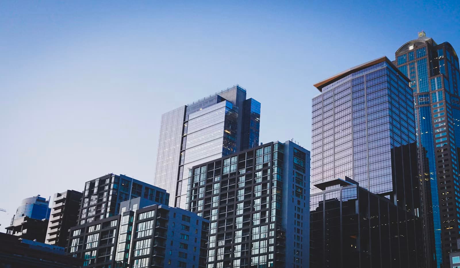 Building a Dubai Lifestyle Before Moving to Dubai